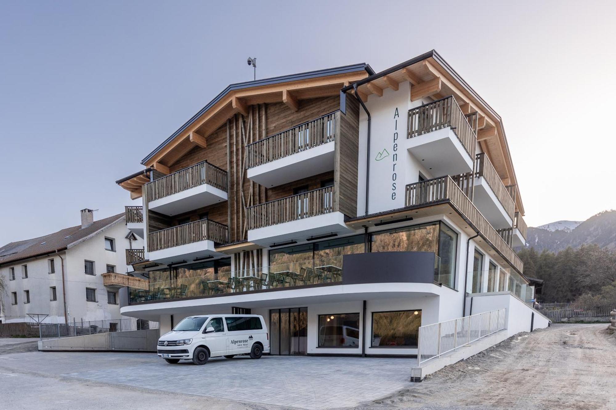 סן ולנטינו אלה מוטה Hotel Alpenrose מראה חיצוני תמונה