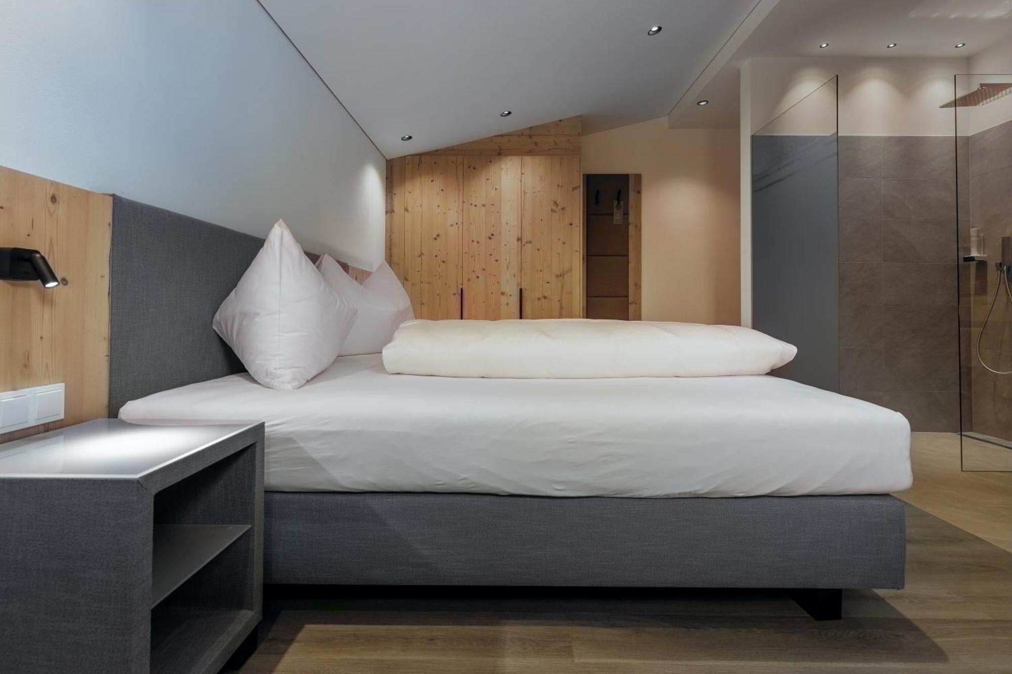 סן ולנטינו אלה מוטה Hotel Alpenrose מראה חיצוני תמונה